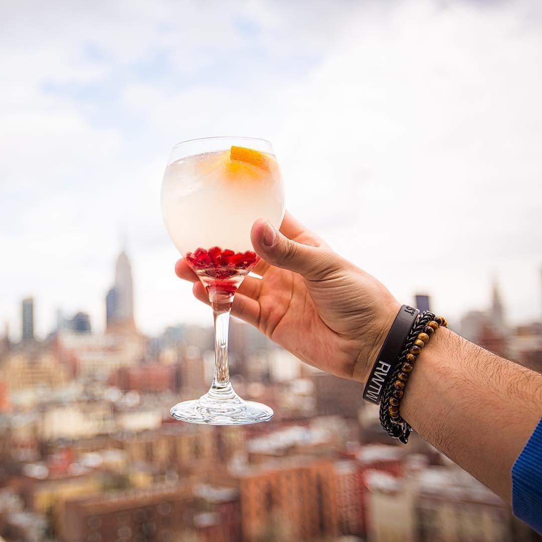 It’s not Friday, but it sure feels like it. 
Try the Edelweiss at #PHDRooftop to…