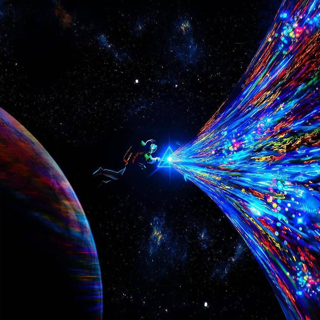Fridays are for explorers! 
Come in, put on the googles and peak into the future…