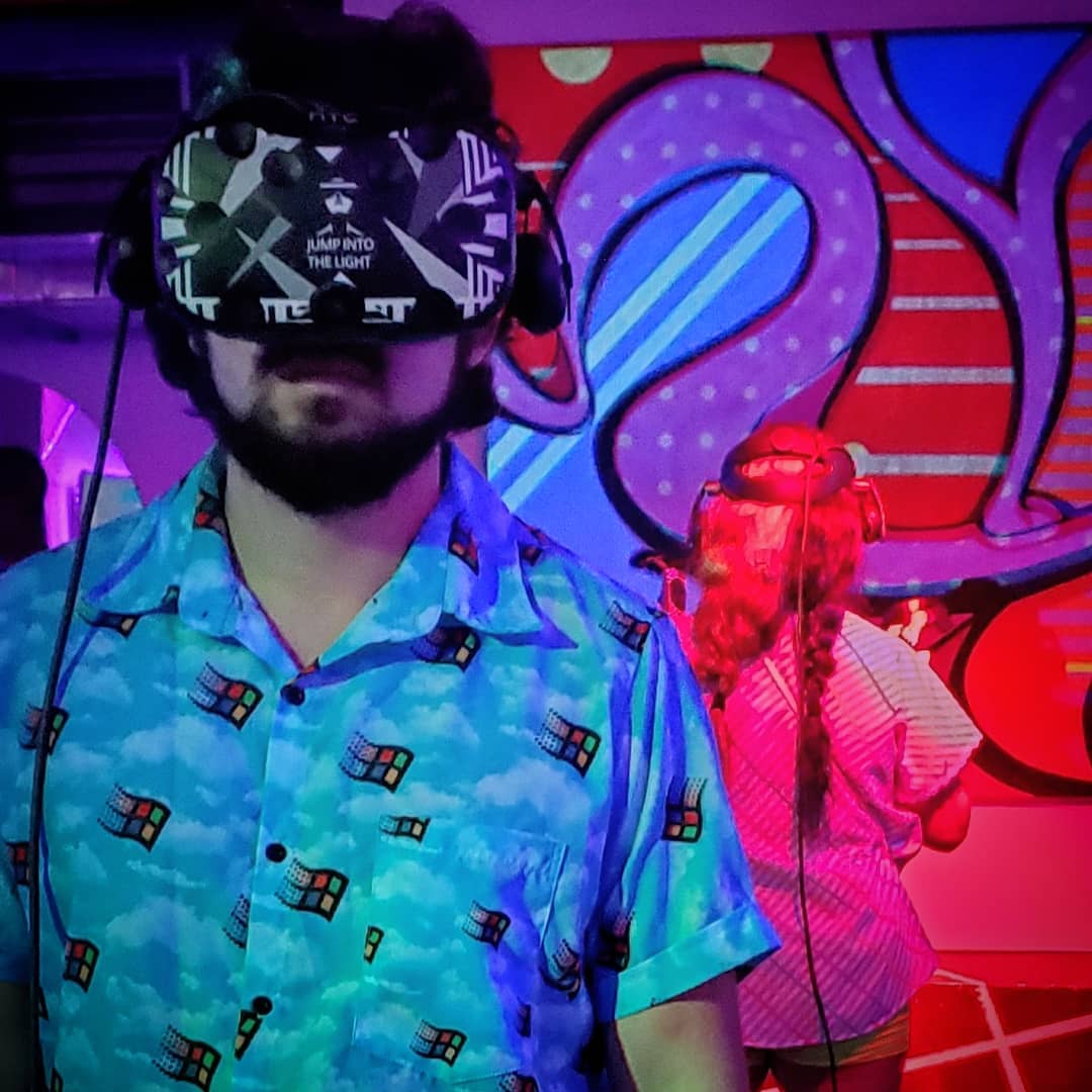 Time to put on the Windows95 shirt and play VR games!! Life is a game, come out …