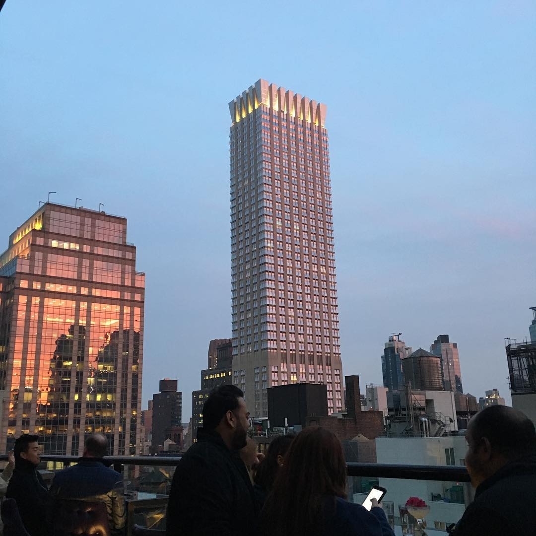 Sunset views, served fresh daily …  #rooftopbarsnyc #nyclife #nycnightlife…
