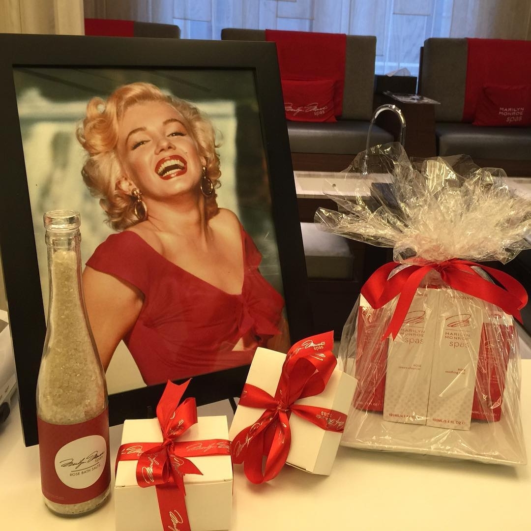 Your loved one will definitely #LoveYouMore if you bring home a Rose Gift Set th…