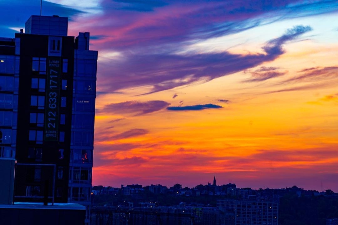 That sunset, though. 
Only at #PHDRooftop … #phdrooftop #rooftopbarsnyc #nyclife…