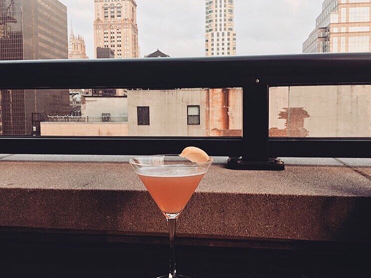 Chilled & , please & thank you!
 @moon_child_dreams_08…  #rooftopbarsnyc #nyclif…