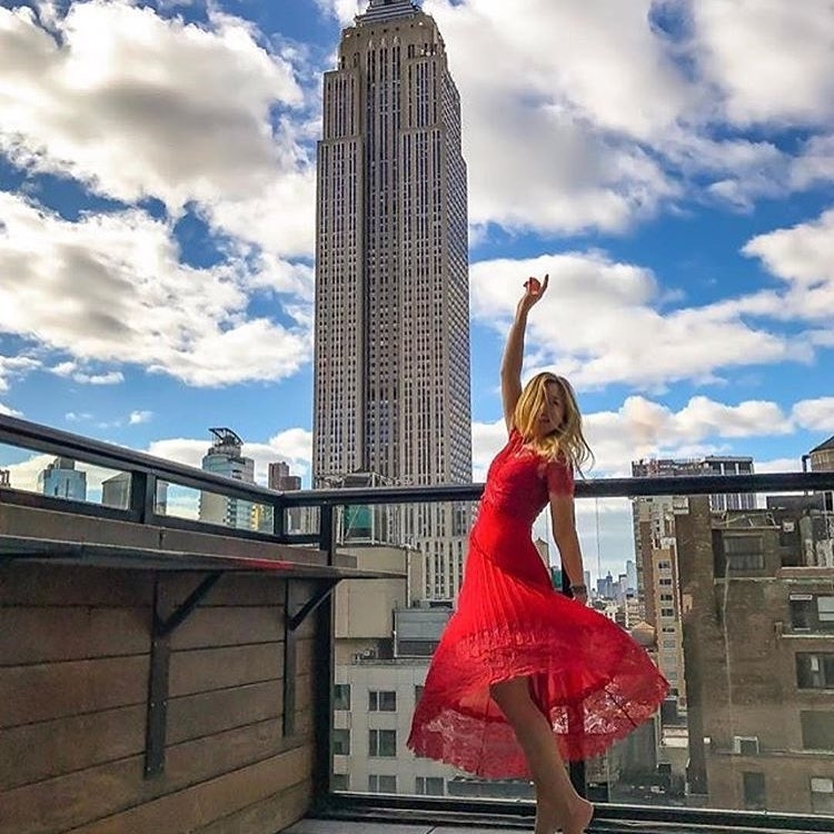 When Spyglass makes you a living emoji : @marinacomes…  #rooftopbarsnyc #nyclife…