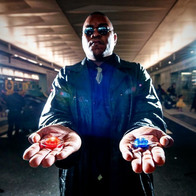 Red or blue? 
20 years of The Matrix 
#simulation
.
.
“You don’t come here to ma…