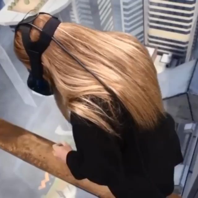 Dare to look down?! Test your fear of heights in virtual reality this weekend!
….