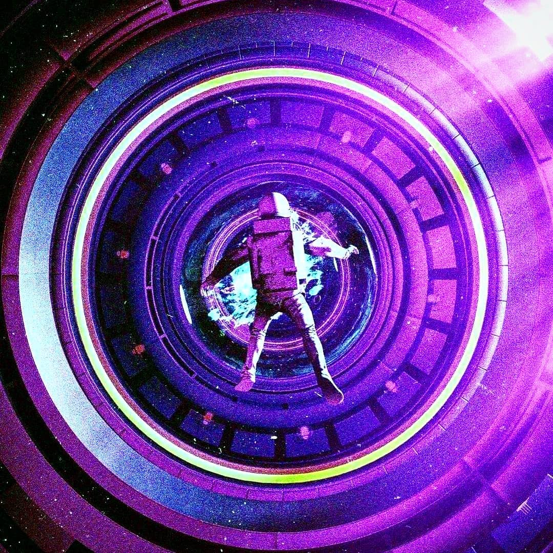 Explore depths of the simulation!
.
.
.
180 Orchard st
.
.
.
#astrknaut #explore…