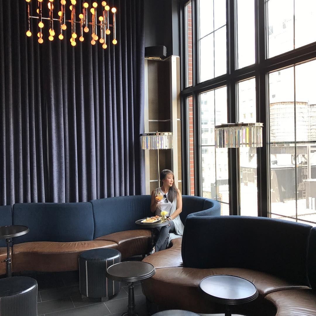 Take a seat, take a sip– time to unwind. : @emlee7…  #rooftopbarsnyc #nyclife #n…