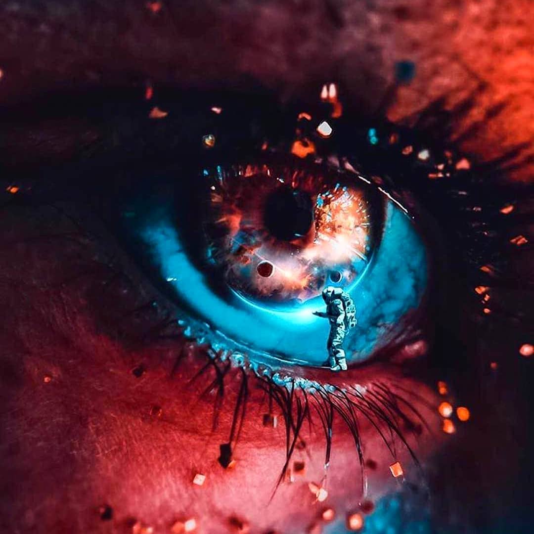 What is real? 
#simulation #matrix #multiverse #fracturedreality
.
.
#Repost @bo…