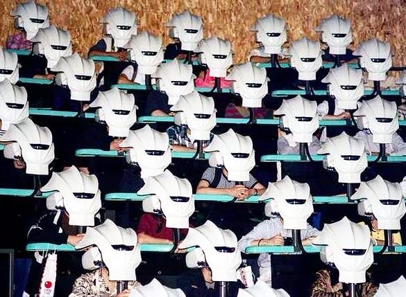 #TBT Virtual reality presentation at the Tokyo Motor Show. By Chris Steele-Perki…