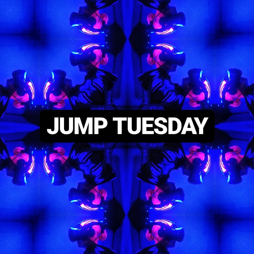 ●JUMP TUESDAY●
It might be snowing outside but that doesn’t stop us from having …