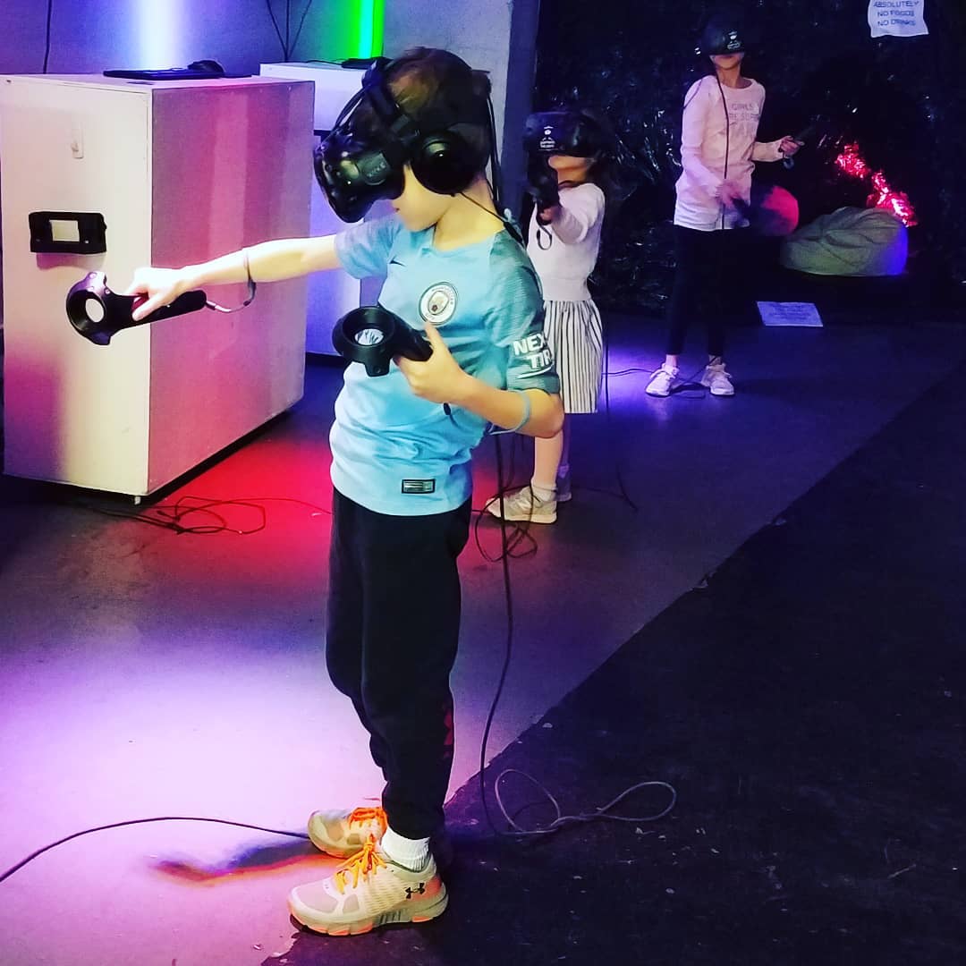 Kids love to explore and play in virtual reality! All day pass $30!!
.
.
180 orc…