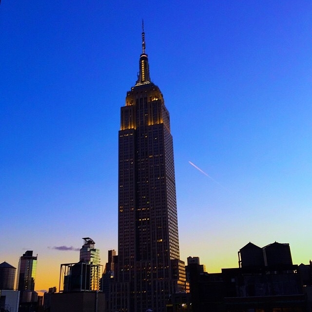 Sunset Gradient Skies : @andrewkimmel…  #rooftopbarsnyc #nyclife #nycnightlife…