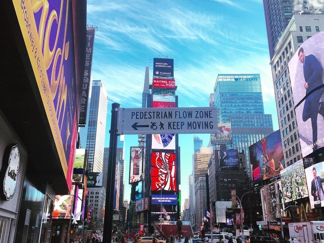 Happy #firstdayofsummer ️from the busiest intersection of #NYC @timessqua…