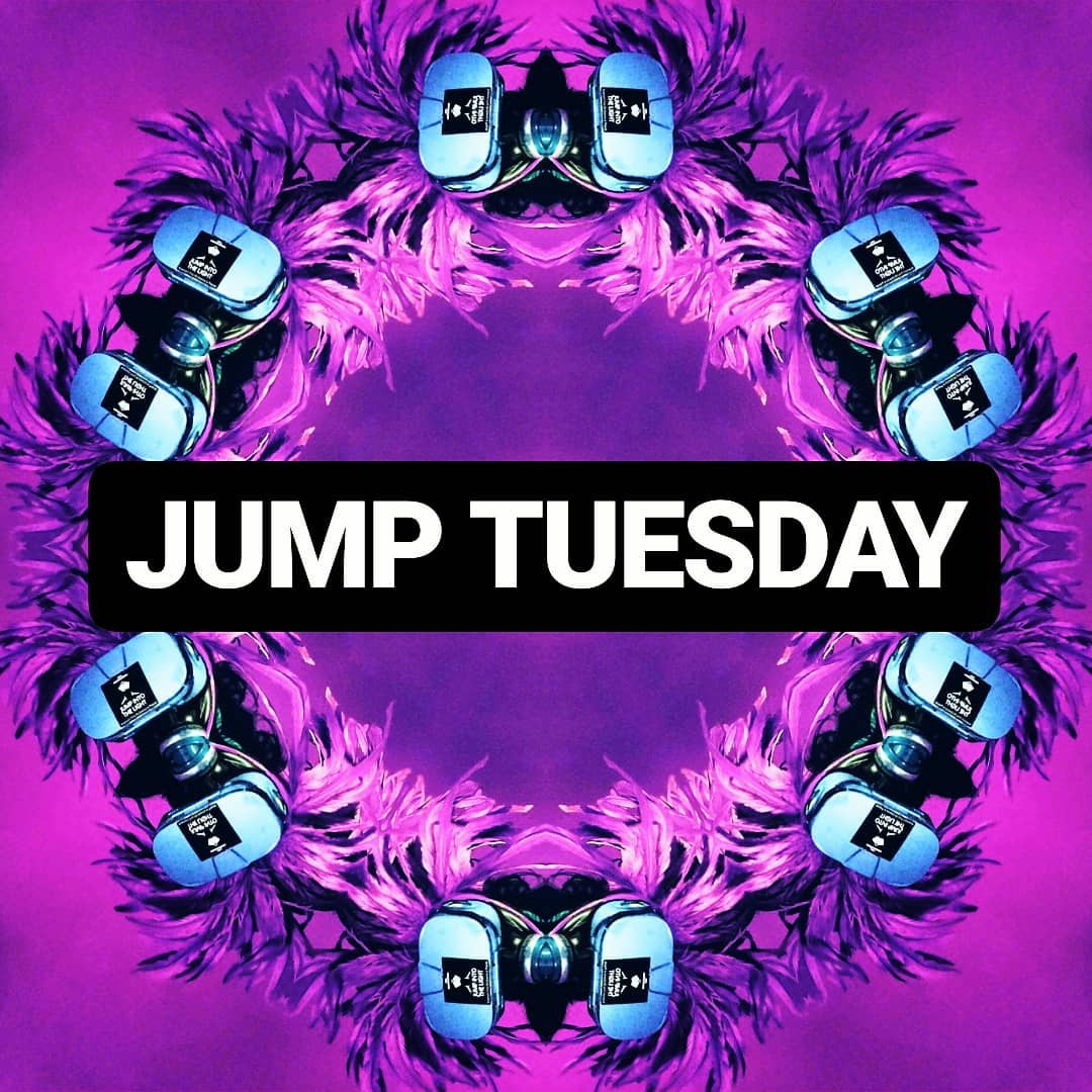 JUMP TUESDAY
Every tuesday we are open to artists, creatives and developers who …
