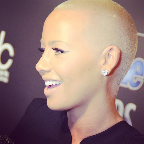 Want to party VIP style this weekend in The Hamptons with Amber Rose? Then click…