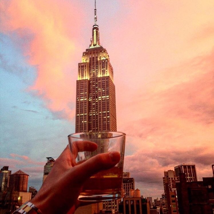 Saturday sunsets and skyscrapers. : @ag1ny #regram… #regram #rooftopbarsnyc #nyc…