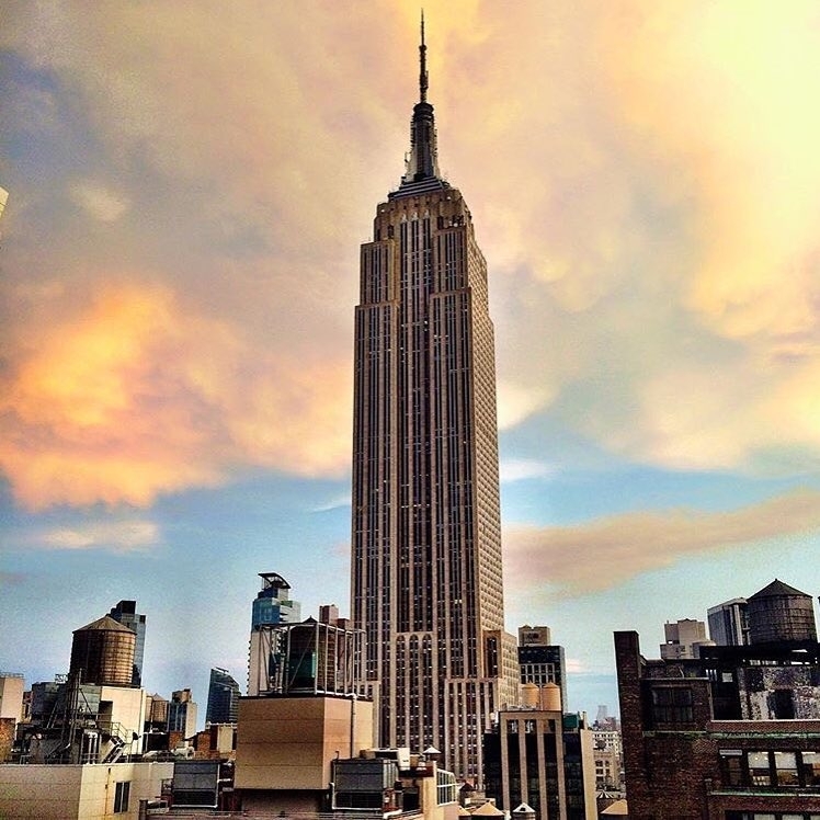 Like a Monet painting in the sky. : @lindsaysilb #regram… #regram #rooftopbarsny…