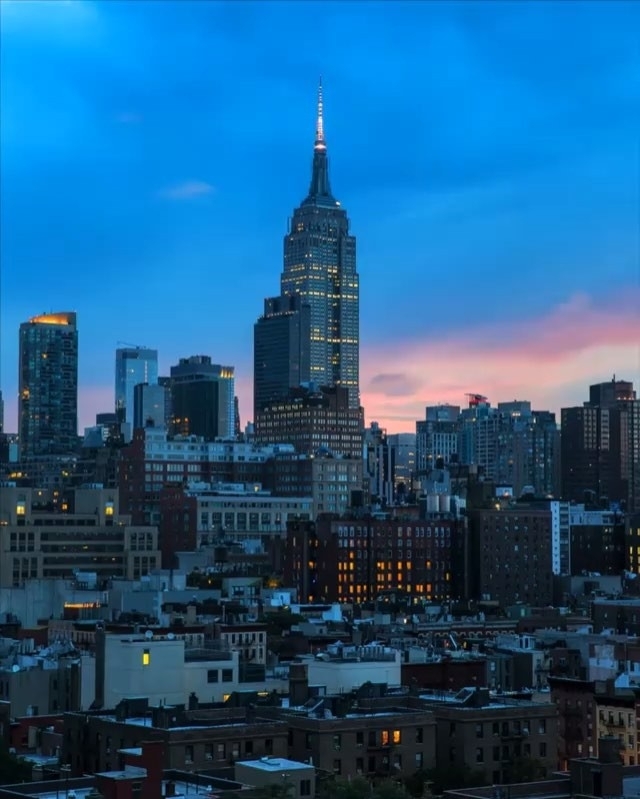 # @tomjauncey…  #rooftopbarsnyc #nyclife #nycnightlife…