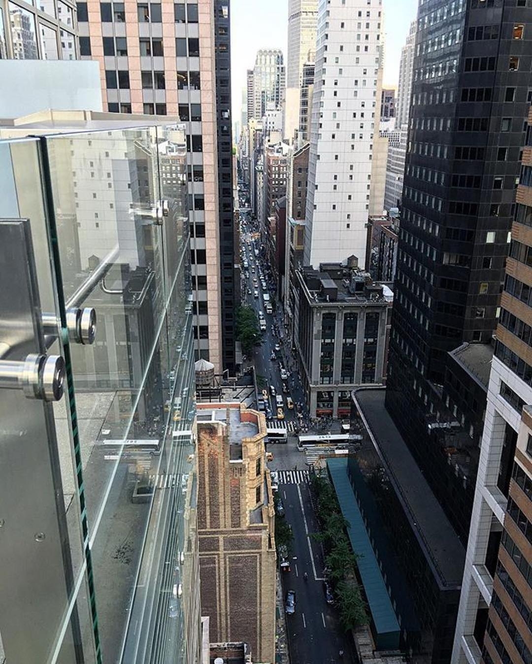 Would you like to see this from your #terrace ️ #Manhattan #HotelView #ny…
