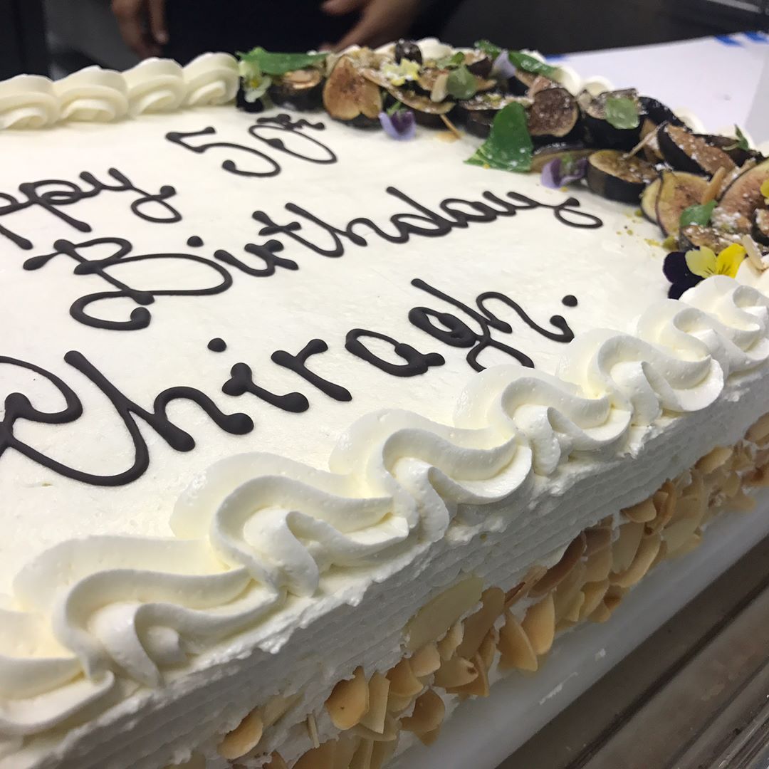 Good morning with some great vibes, my almond vanilla and figs cake. #cheftalks#…
