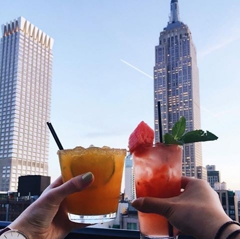 This view never gets old.
: @foodbabyny #regram… #regram #rooftopbarsnyc #nyclif…