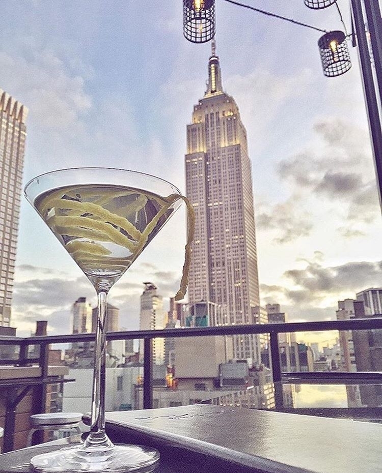 We always make time for a , no matter what day of the week.
: @brij_photography …