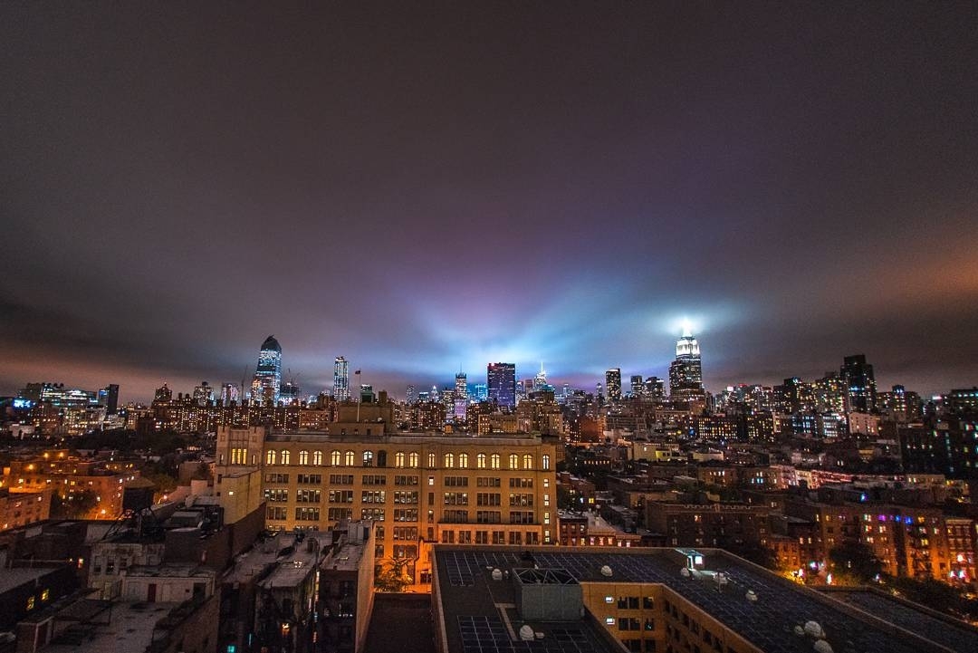 The night is calling…. #rooftopbarsnyc #nyclife #nycnightlife…