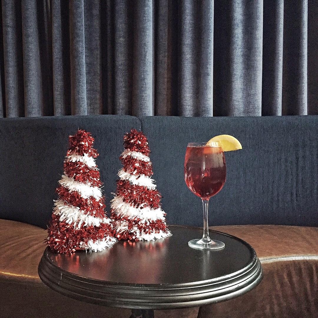Merry Christmas from all of us at Spyglass!… #rooftopbarsnyc #nyclife #nycnightl…