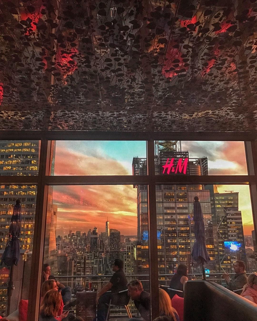 Romantic and sexy ️️
# by @c_owcz #photooftheday #inahyattworld #i…