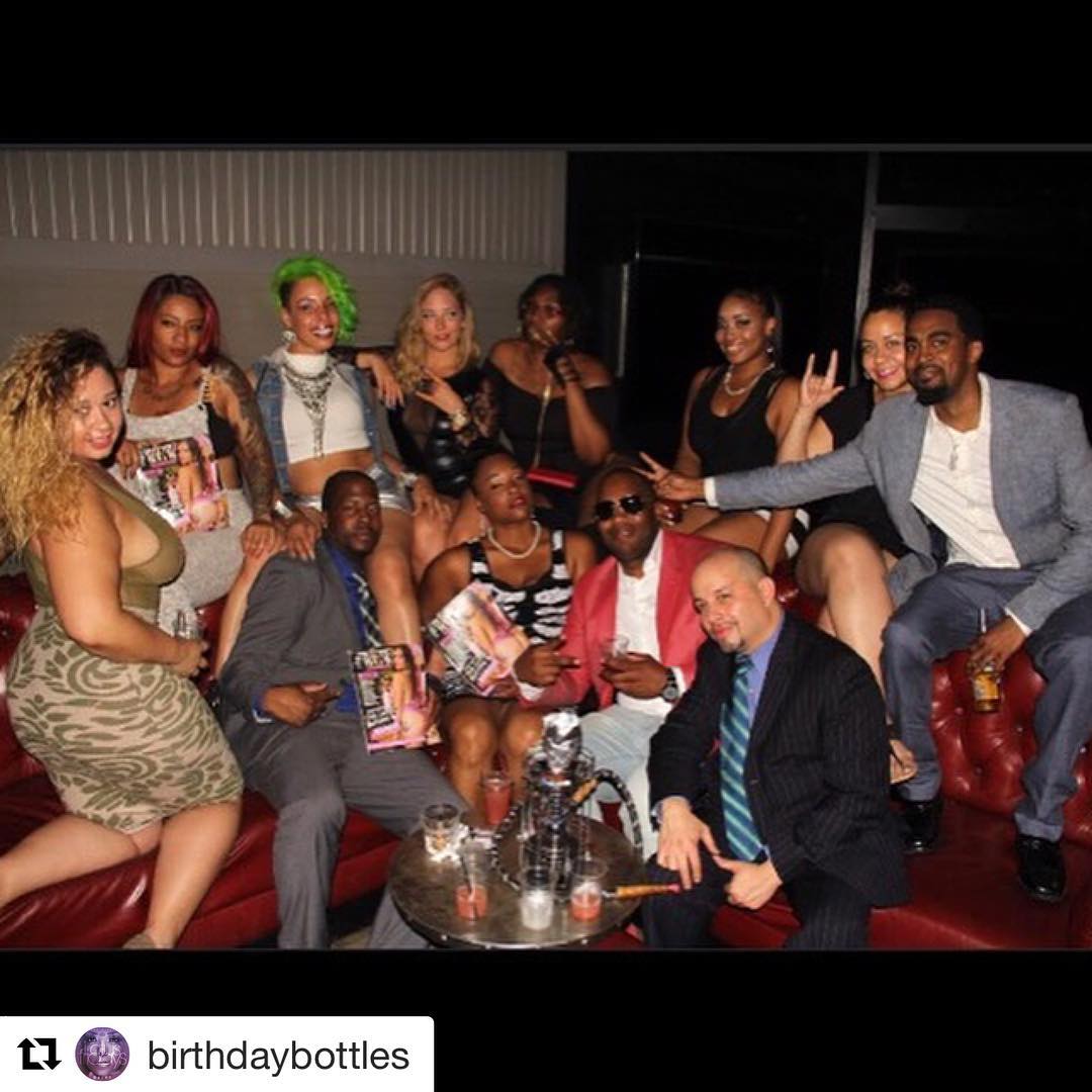 #Repost @birthdaybottles (@get_repost)
・・・
#LOTUSFRIDAYSNYC #EveryFriday

@ Suit…