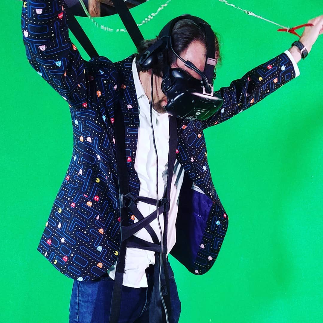 Pac Man jacket is definitley the winner of “The Best Outfit for VR” contest! We …