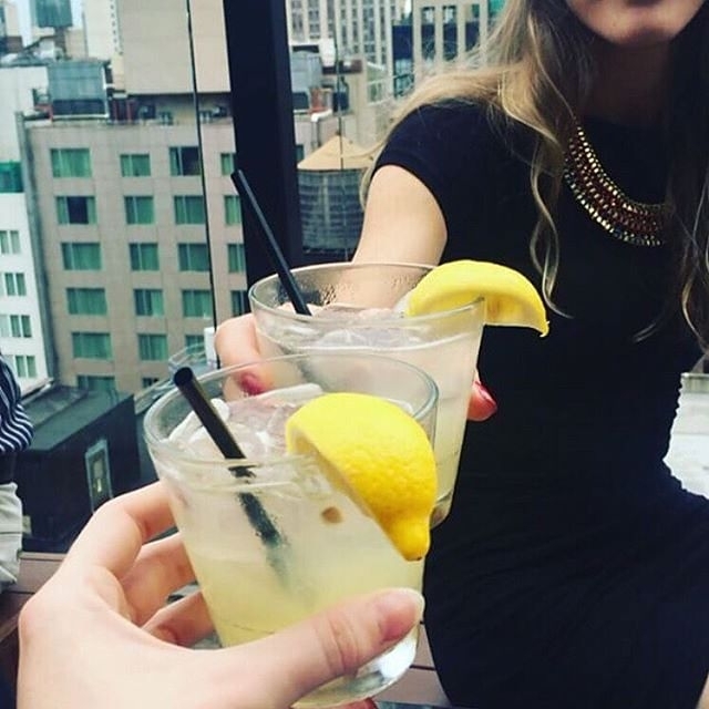 One more day til Friday you guys!
 @_oliviapauly_…  #rooftopbarsnyc #nyclife #ny…