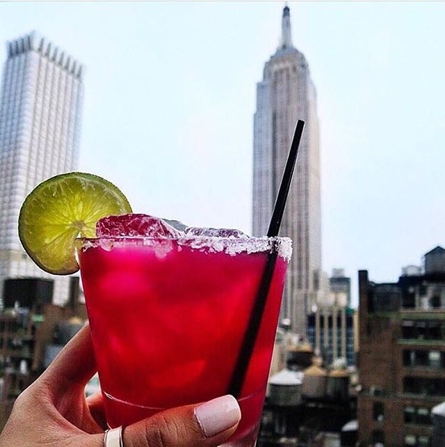 Cheers to a new week & fresh start!! Now get out there & get after your Monday!
…