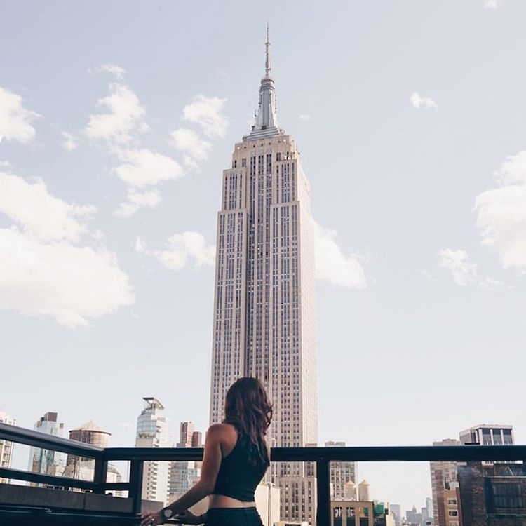 Spinning through the first days of summer. : @monaris_…  #rooftopbarsnyc #nyclif…