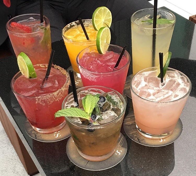 The more, the merrier. Swing up to our rooftop post-work!
: @jmak_4u #regram… #r…