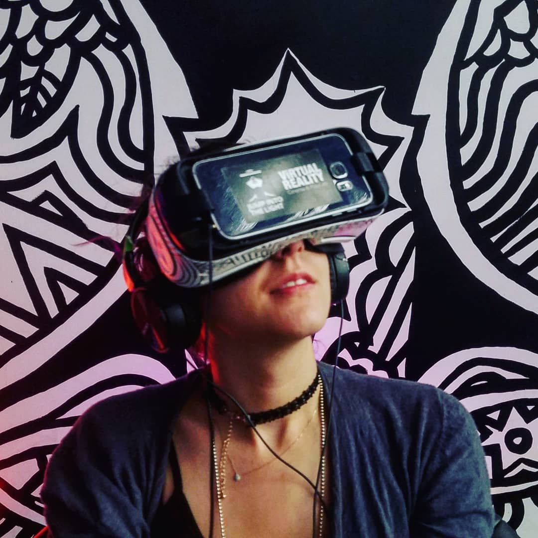 What is real? .
.
180 Orchard st
.
.
#vr #VirtualReality #vrcinema #reality #arc…