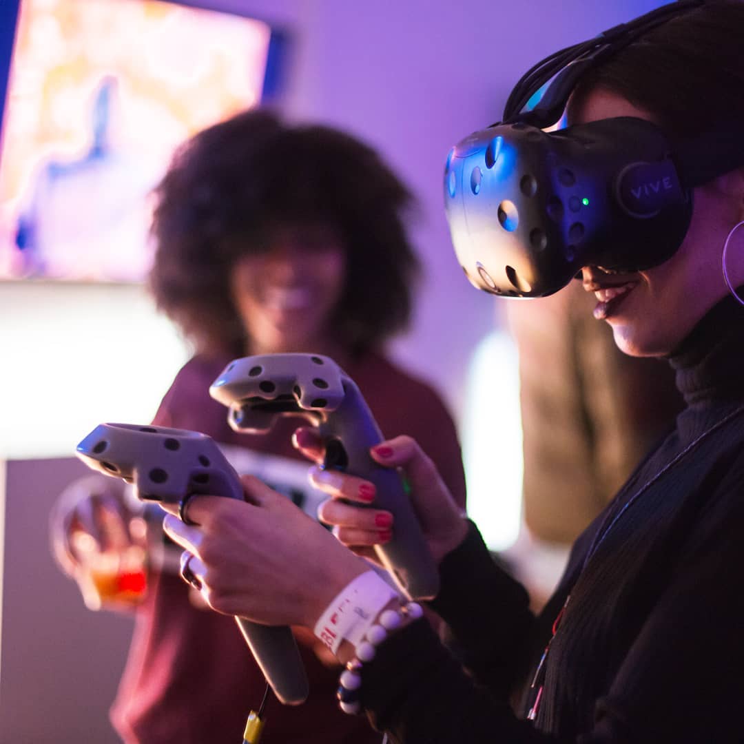 Come and experience best Virtual Reality experiences in #NYC .
use cod IG10 and …