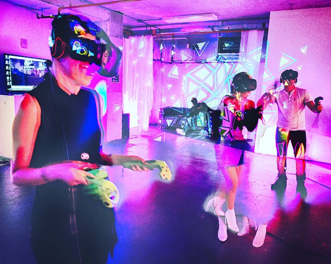 Exit reality and jump into #VR
180 Orchard st
.
.
.
#virualreality #jitl #jumpin…