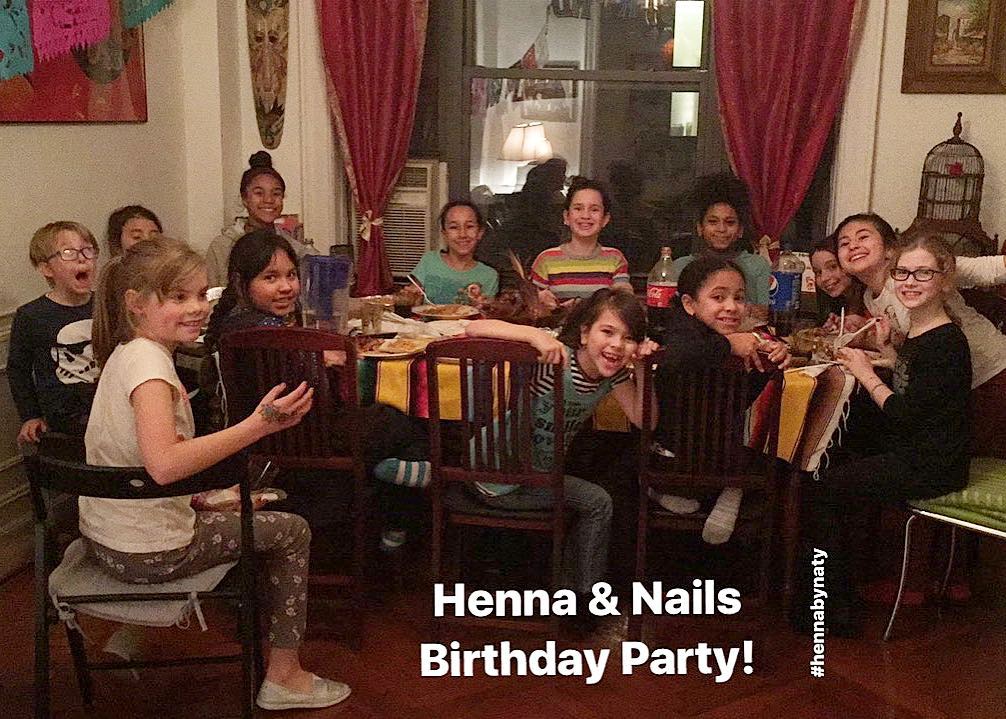 She turned 10! Henna & Manis all around!
Book me for your next party/appointment…