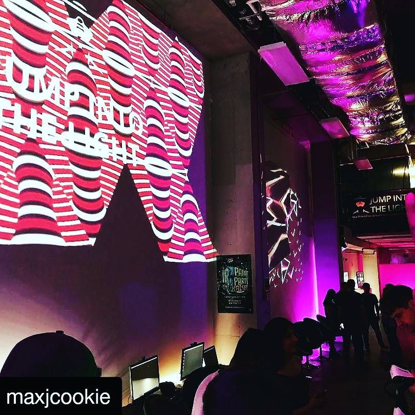 Here and now on VR at @jumpintothelightnow
Pic by  @maxjcookie

#vr #night #jitl…