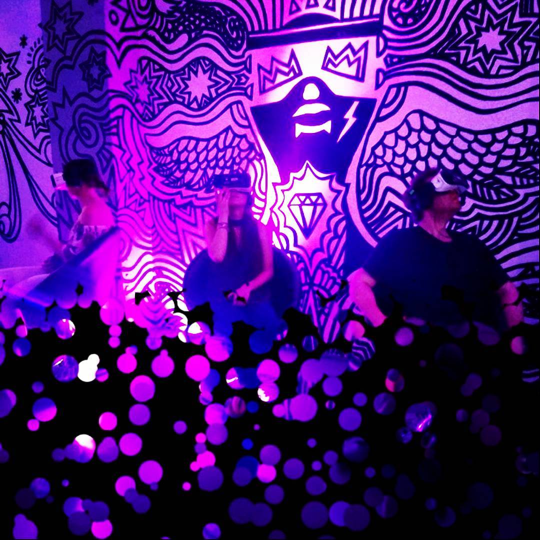 Explore the World of infinite possibilities!! Try VR @jumpintothelightnow
Where …