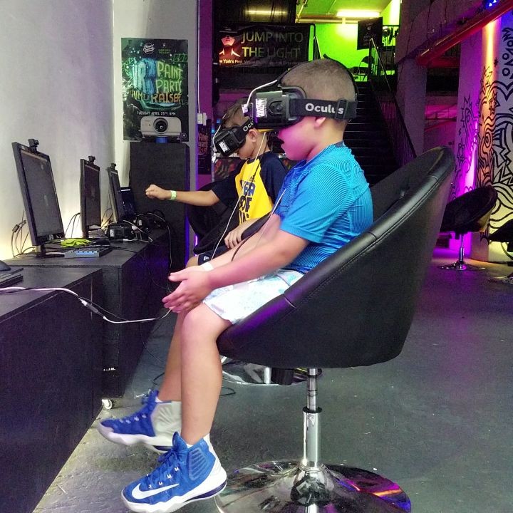 Be a kid again!! Try VR  180D Orchard St

#vr #jitl #vrcinema #vrplaylab #arcade…