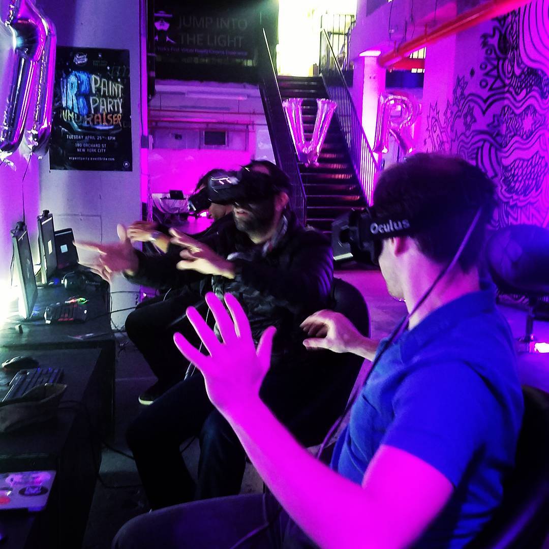 In the midst of vr-ing 
@jumpintothelightnow

#virtualreality #vr #jitl jumpintp…