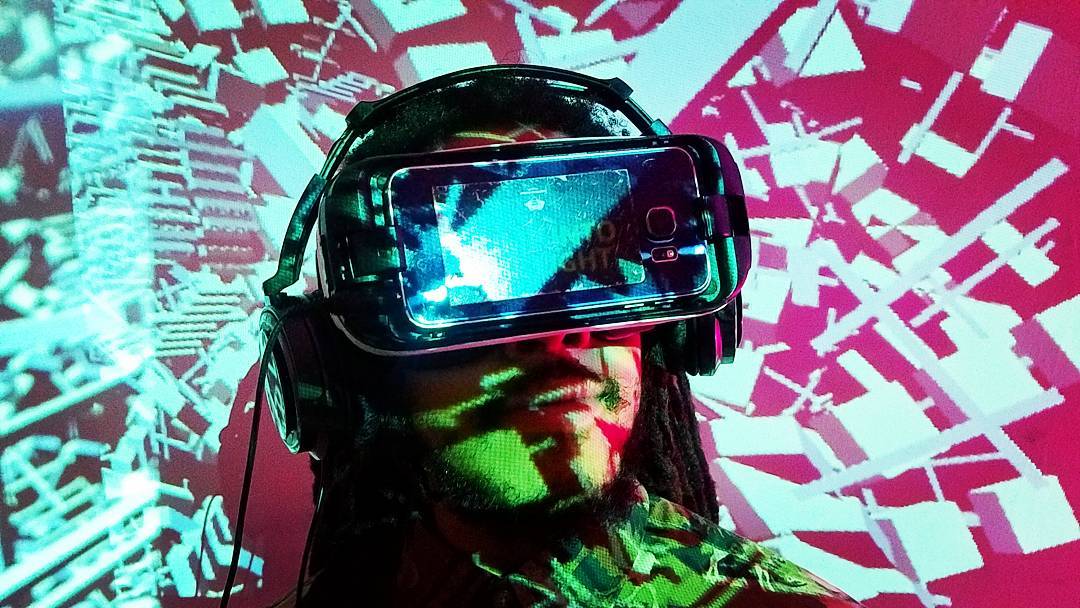 Do VR. Here. Now
@jumpintothelightnow
#virtualreality #experiemces #vrcinema #vr…