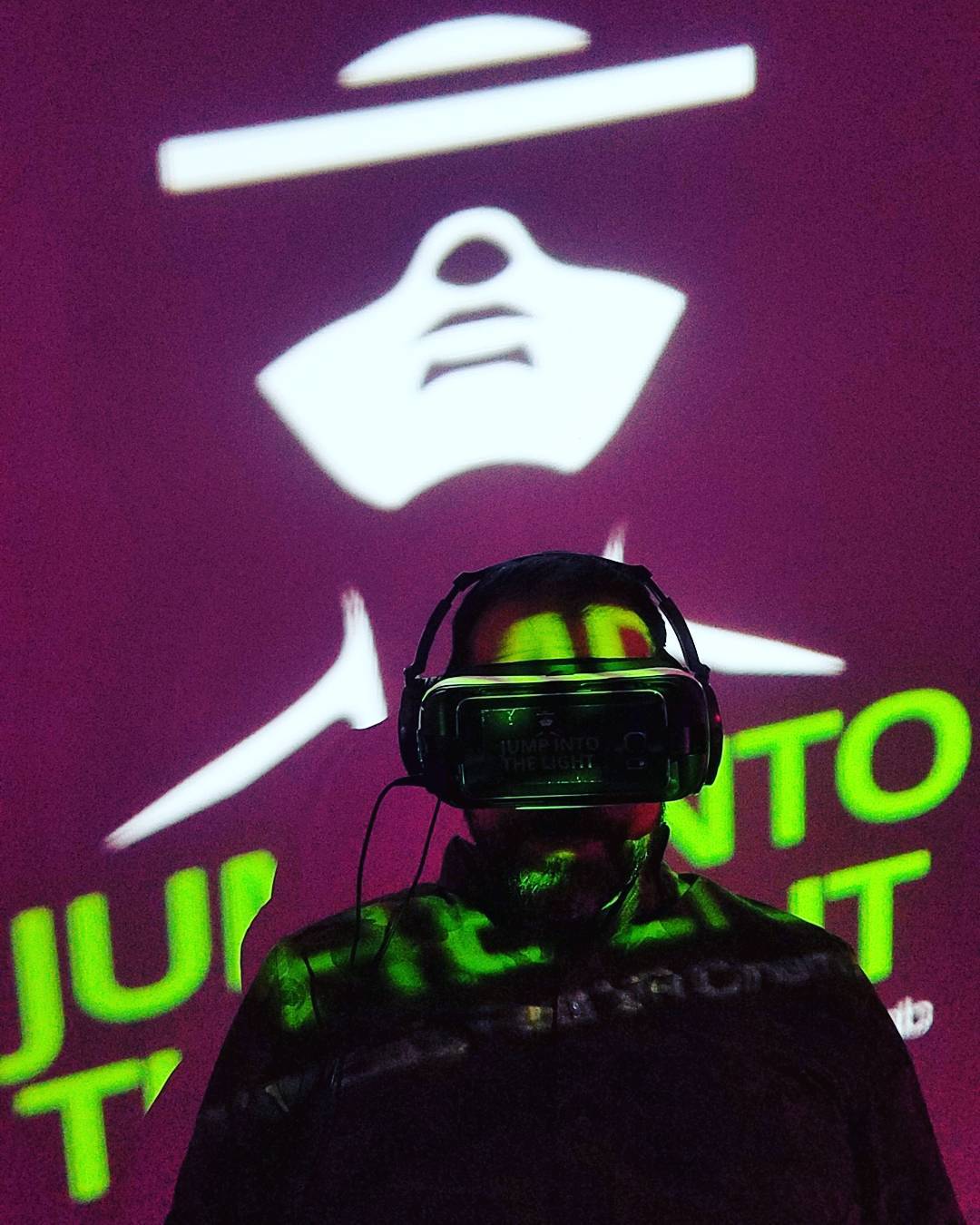 Jump Into The Light
Experience Virtual Reality
#vr #vrcinema #vrplaylab #jumpint…