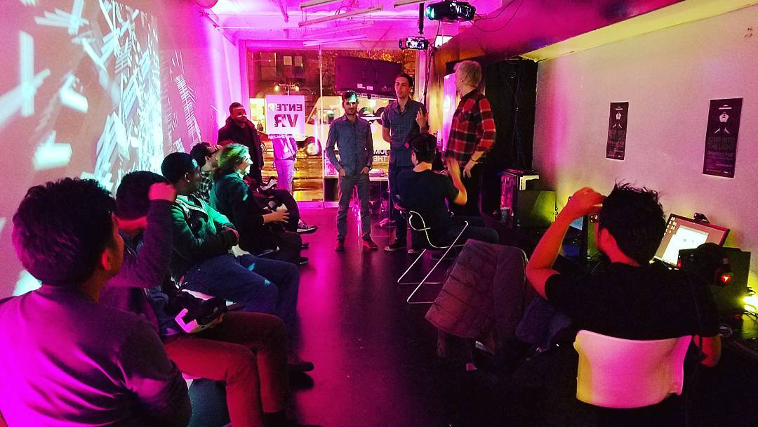 Brooklyn tech meetup visiting @jumpintothelightnow
■□■□■
#meetup #jumpintothelig…
