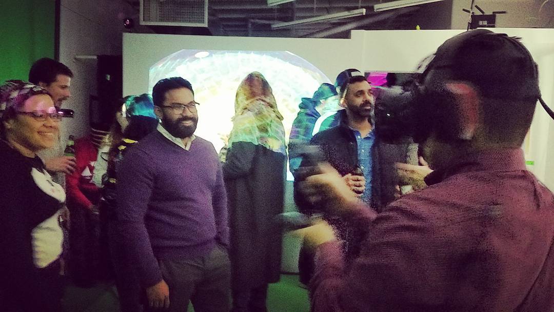 Snow days are great for trying some new vr experiences @jumpintothelight
#JumpIn…
