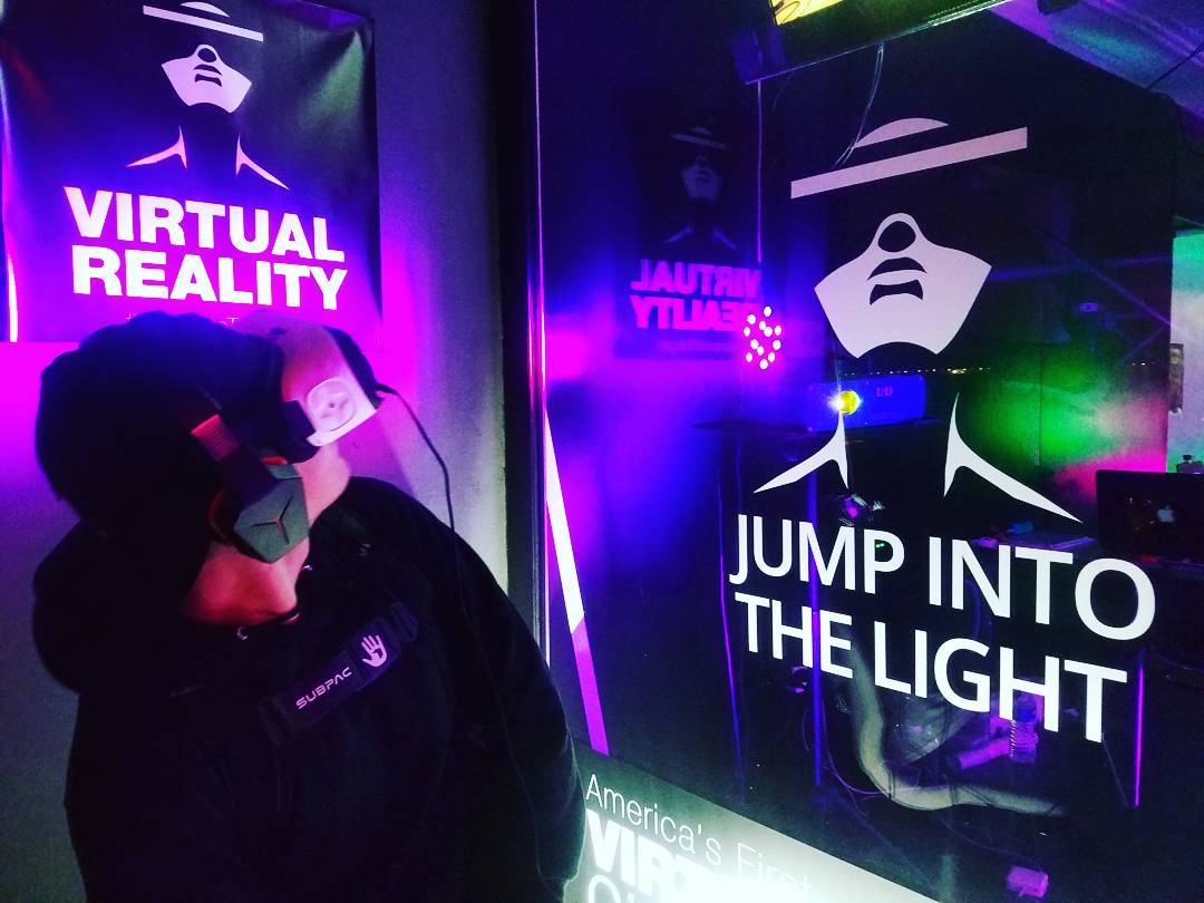Friday is perfect for experiencing something new! Enter Virtual Reality, jump in…
