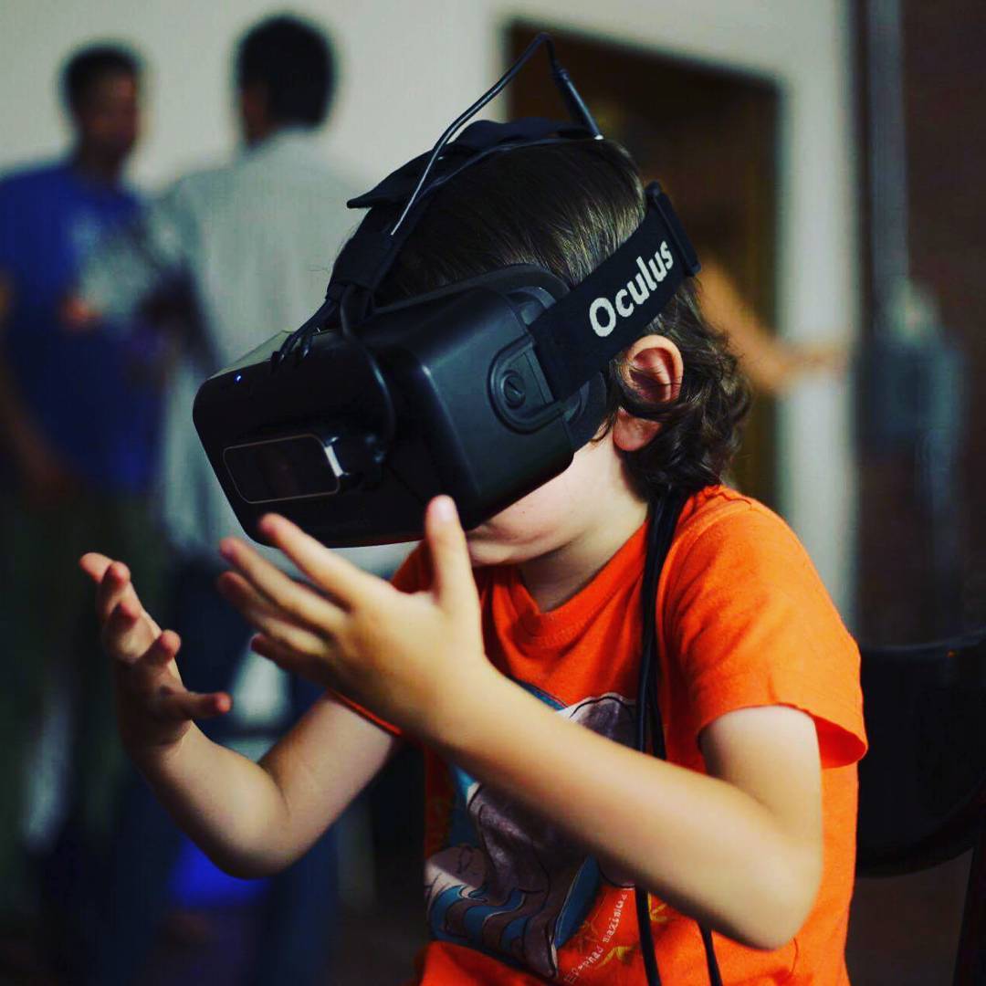 Hands on with Oculus Rift!
The Future Is Now! Experiece It!

Photo by @p.e_still…